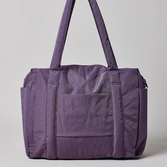 BAGGU Handbags - NWT Baggu Small Cloud Carry-on - Dusty Violet